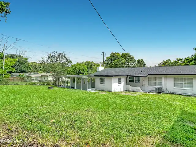 Listing Photo 10
