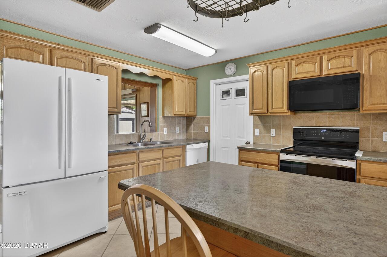 Listing Photo 7