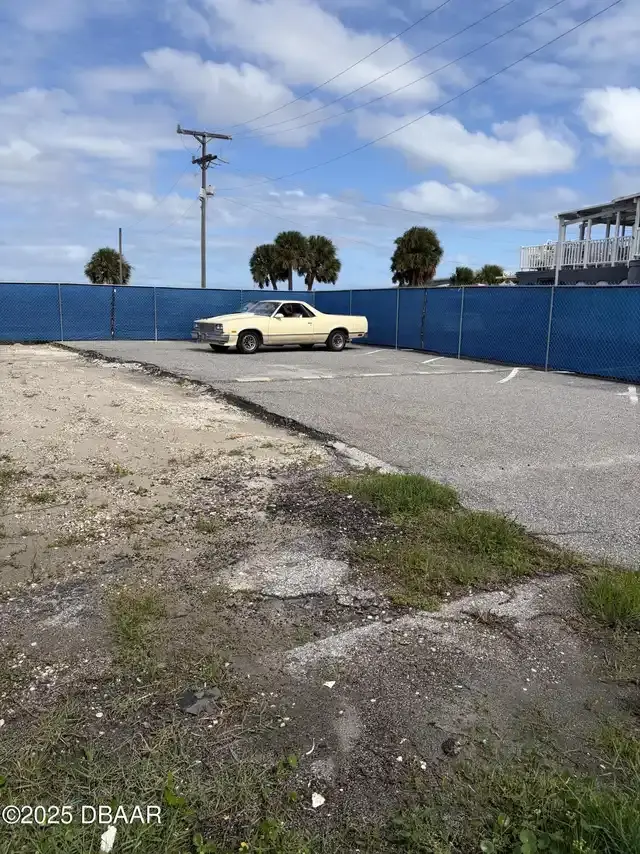 Listing Photo 16