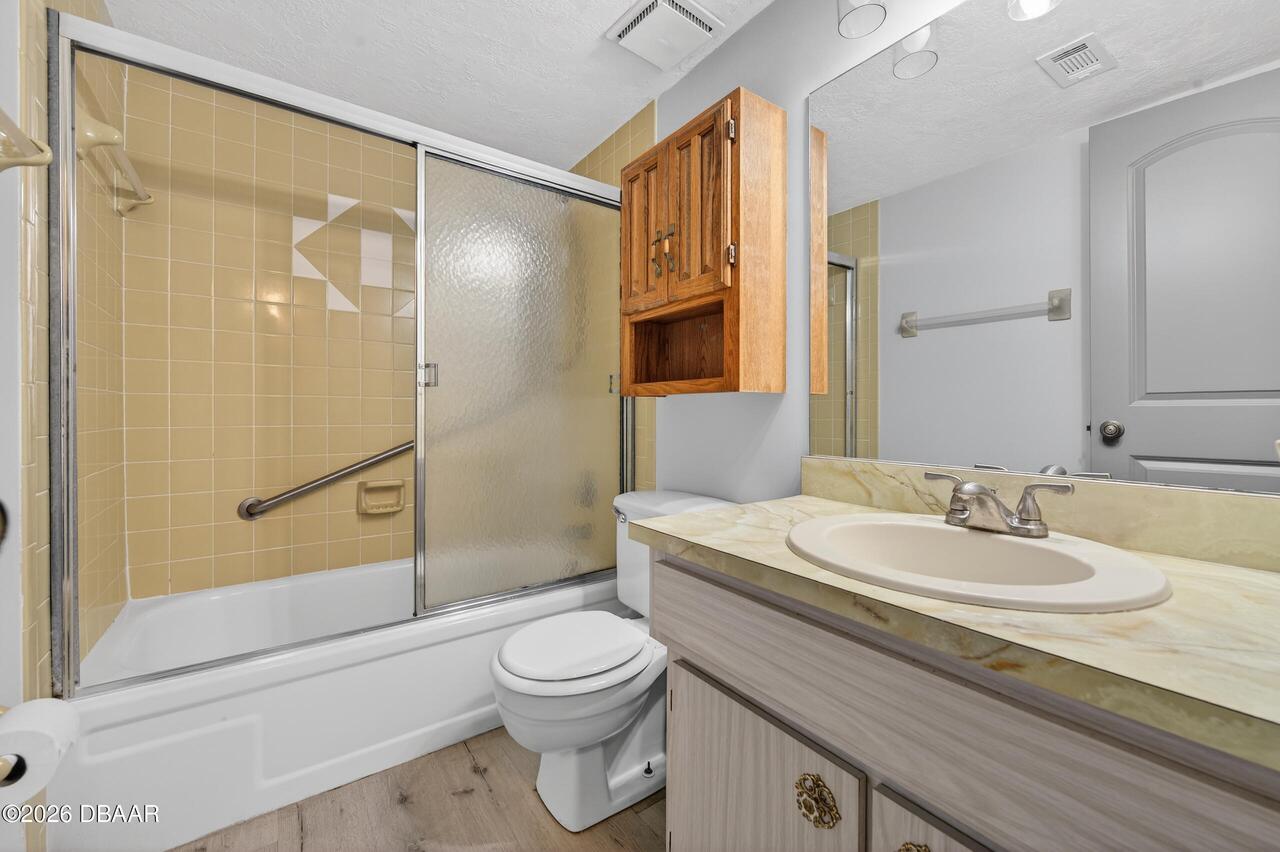 Listing Photo 15