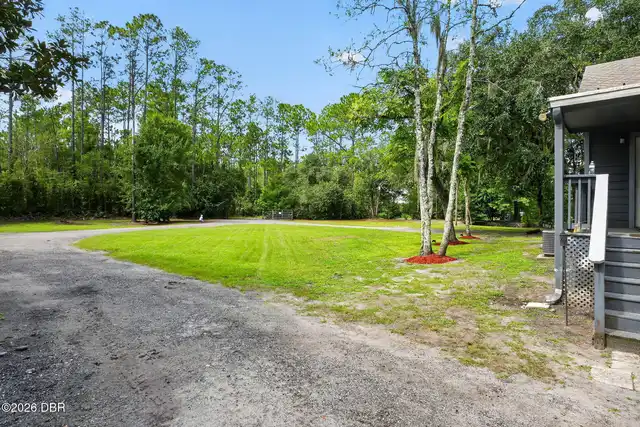 Listing Photo 12