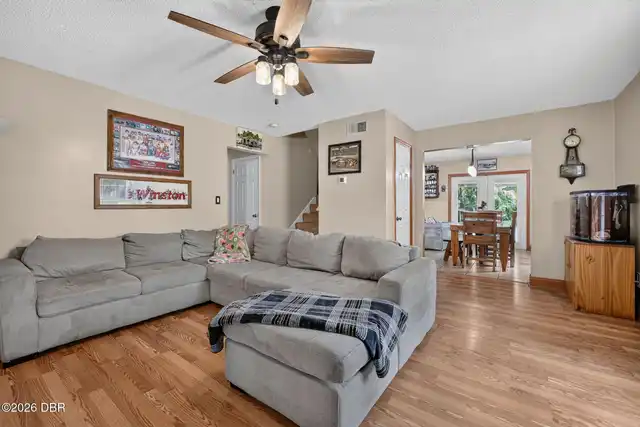 Listing Photo 19