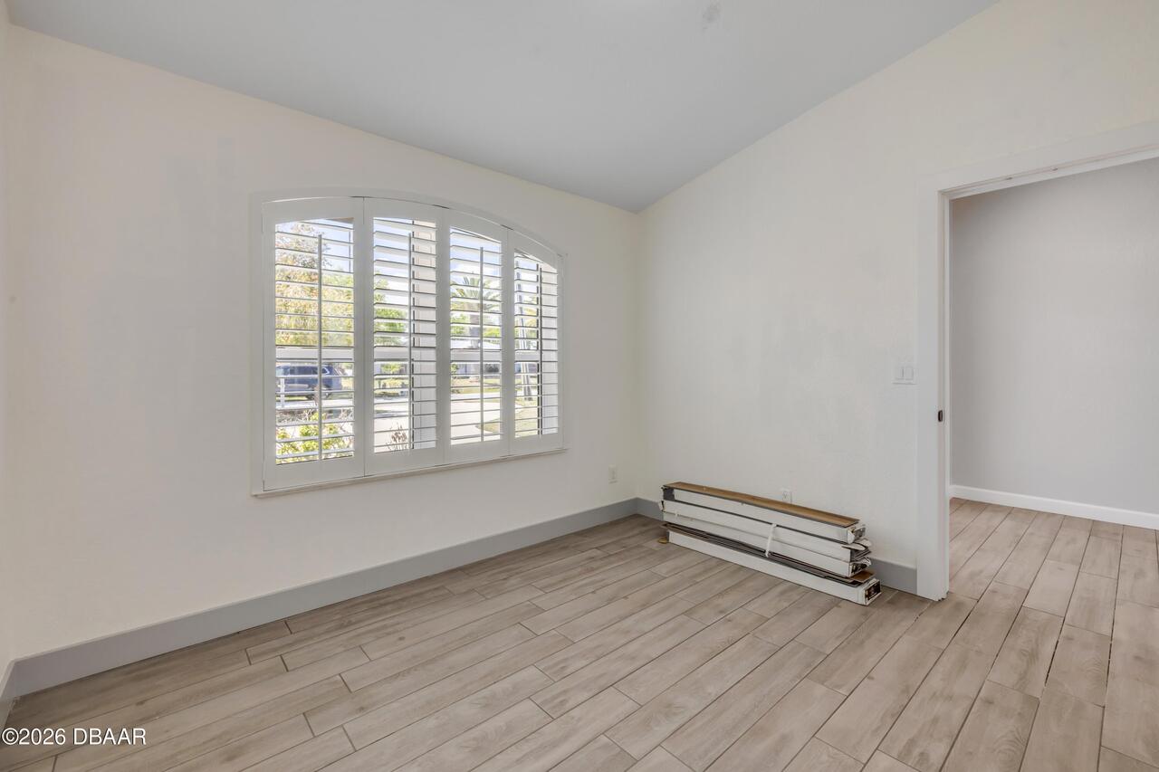 Listing Photo 25