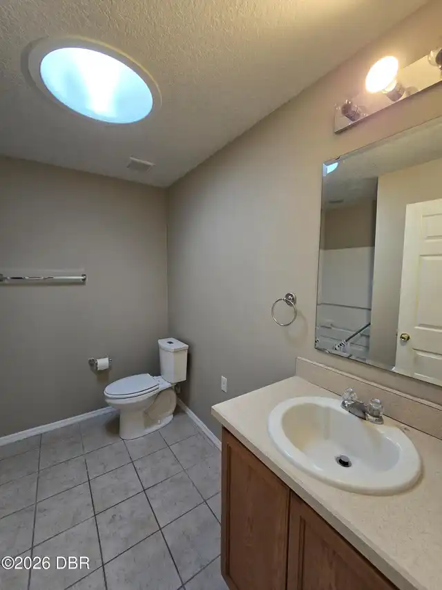 Listing Photo 12