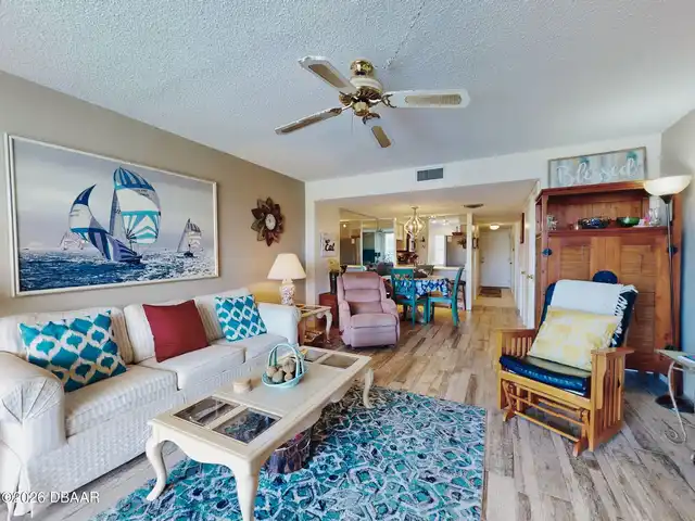 Listing Photo 17