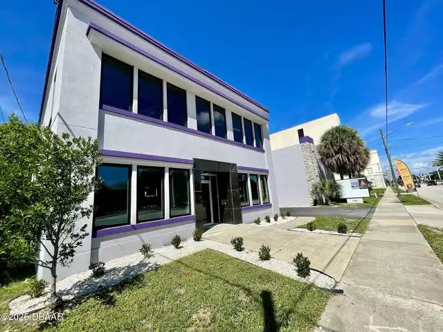 Listing Photo 11