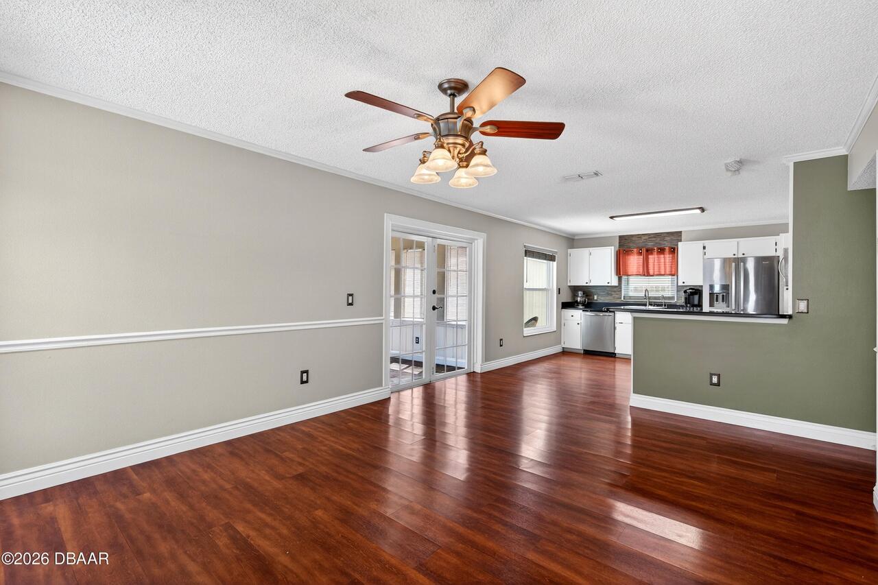 Listing Photo 17
