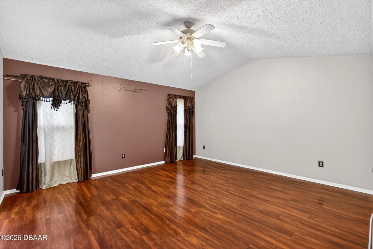 Listing Photo 27