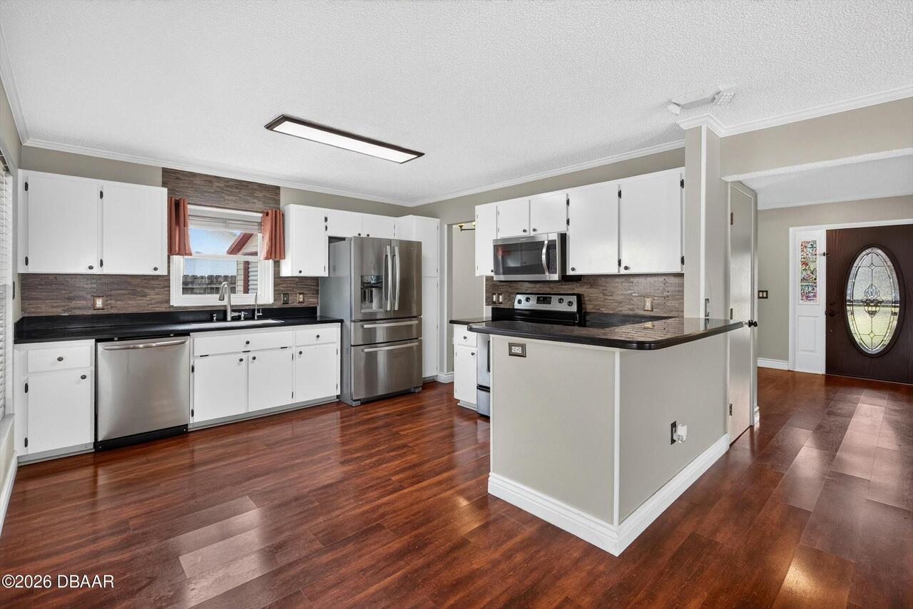 Listing Photo 18