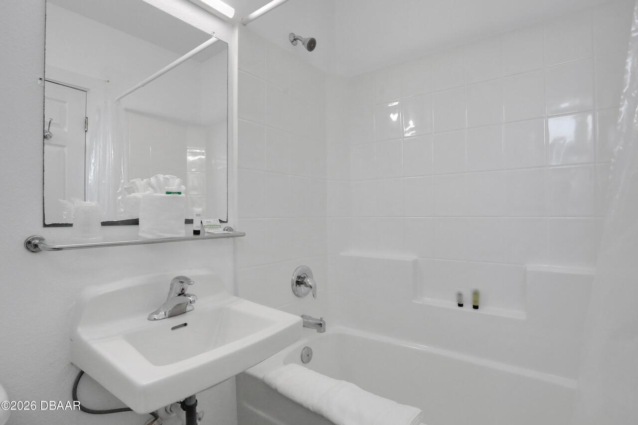 Listing Photo 14