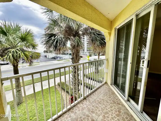 Listing Photo 17