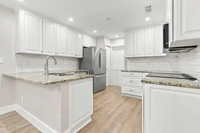 Listing Photo 10