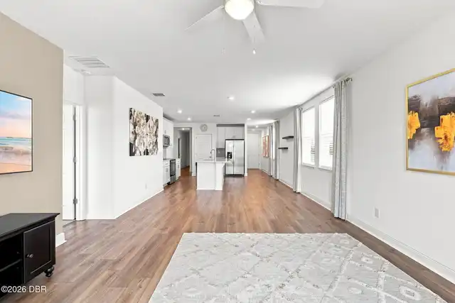 Listing Photo 14