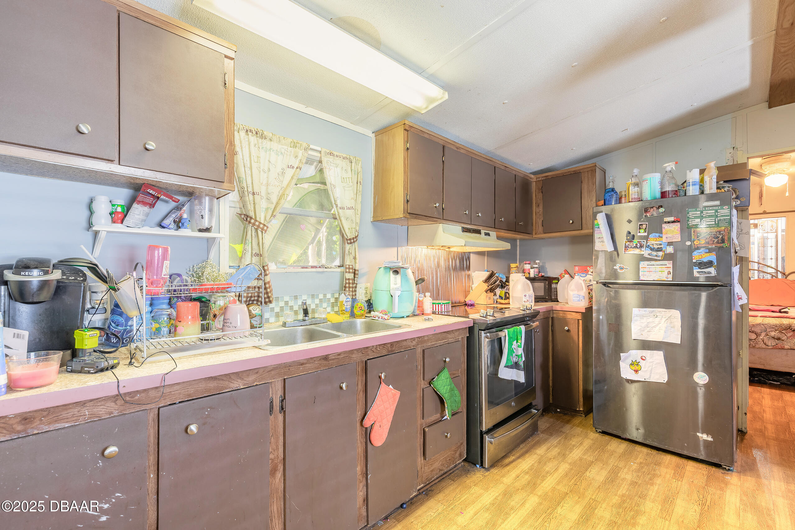 Listing Photo 8