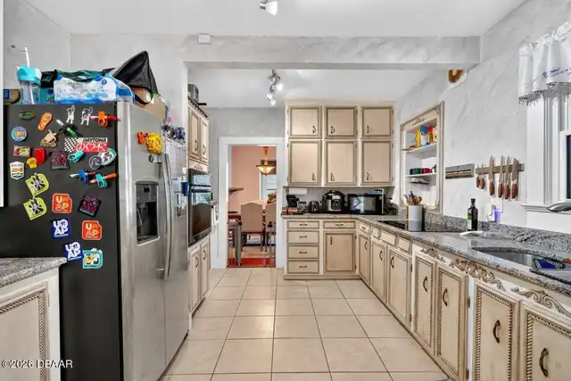 Listing Photo 18