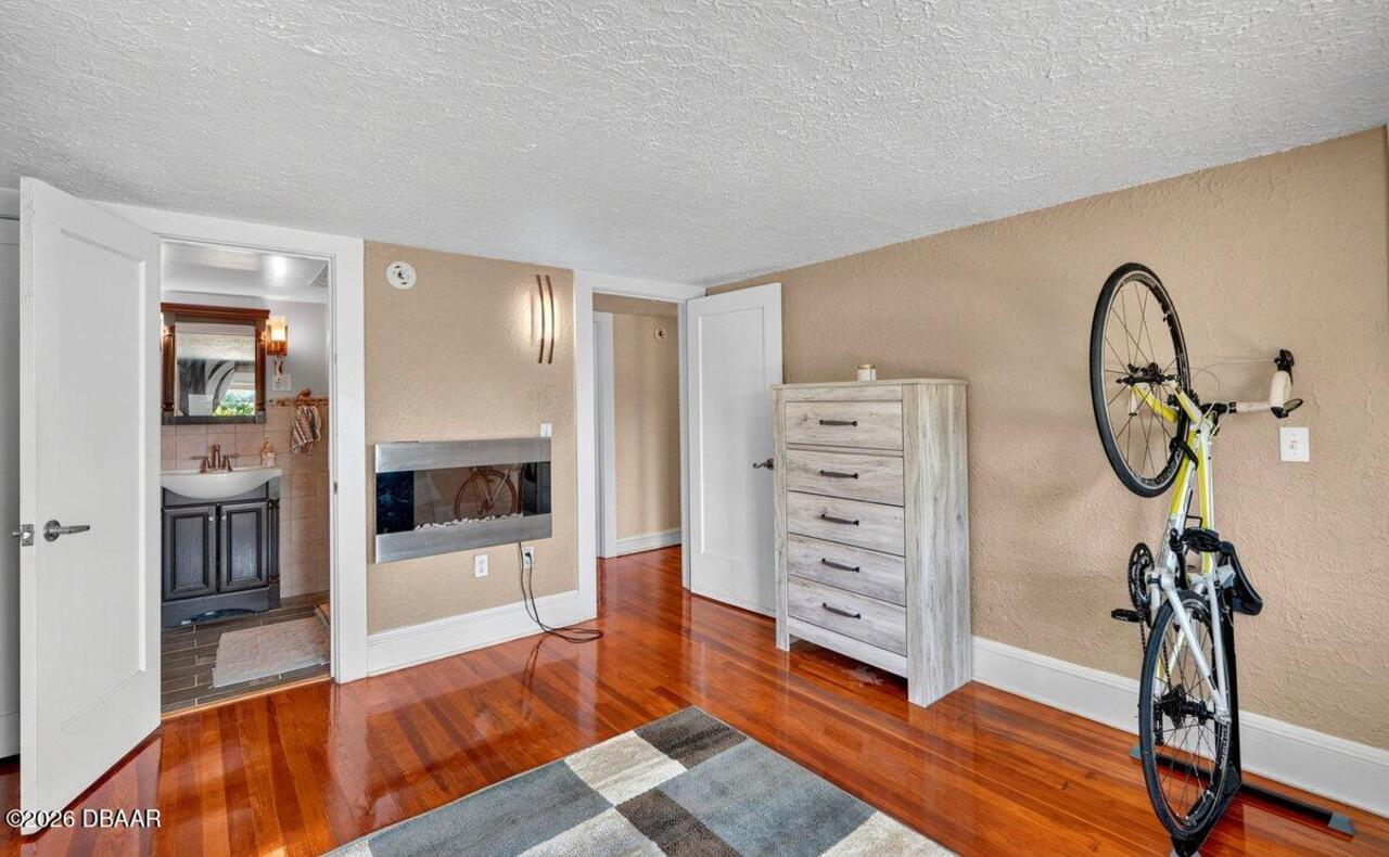Listing Photo 33