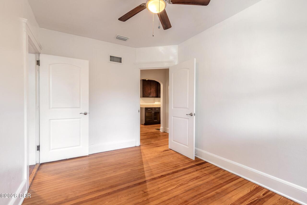Listing Photo 22