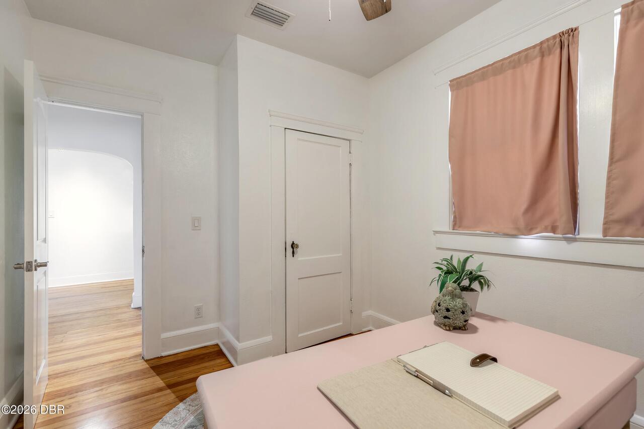 Listing Photo 25
