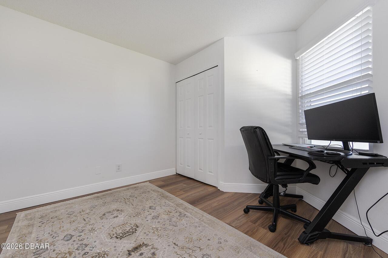 Listing Photo 14