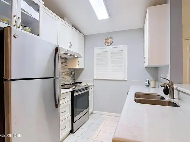 Listing Photo 10