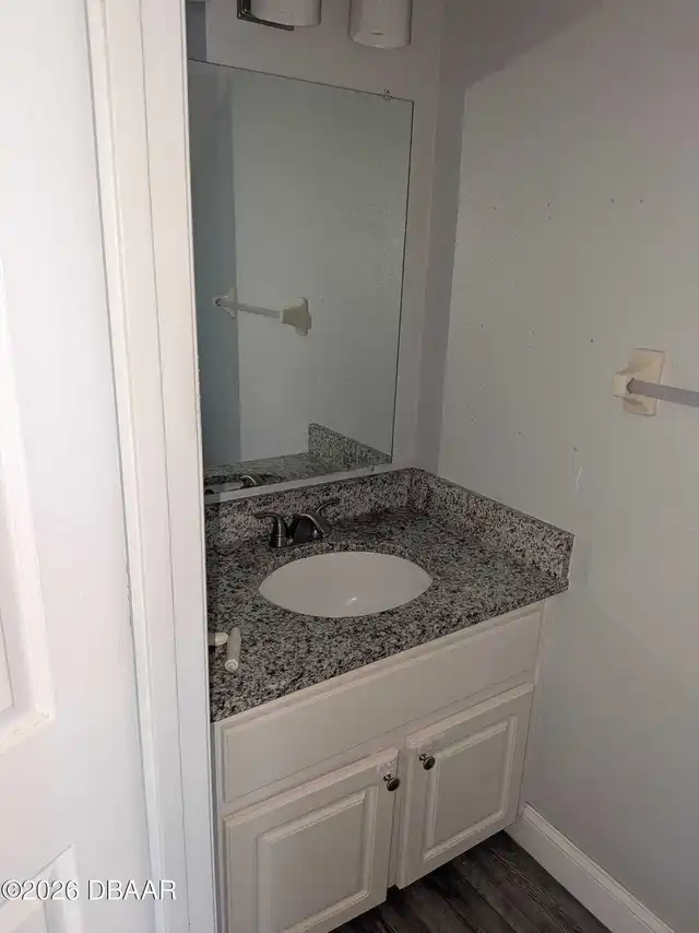 Listing Photo 7