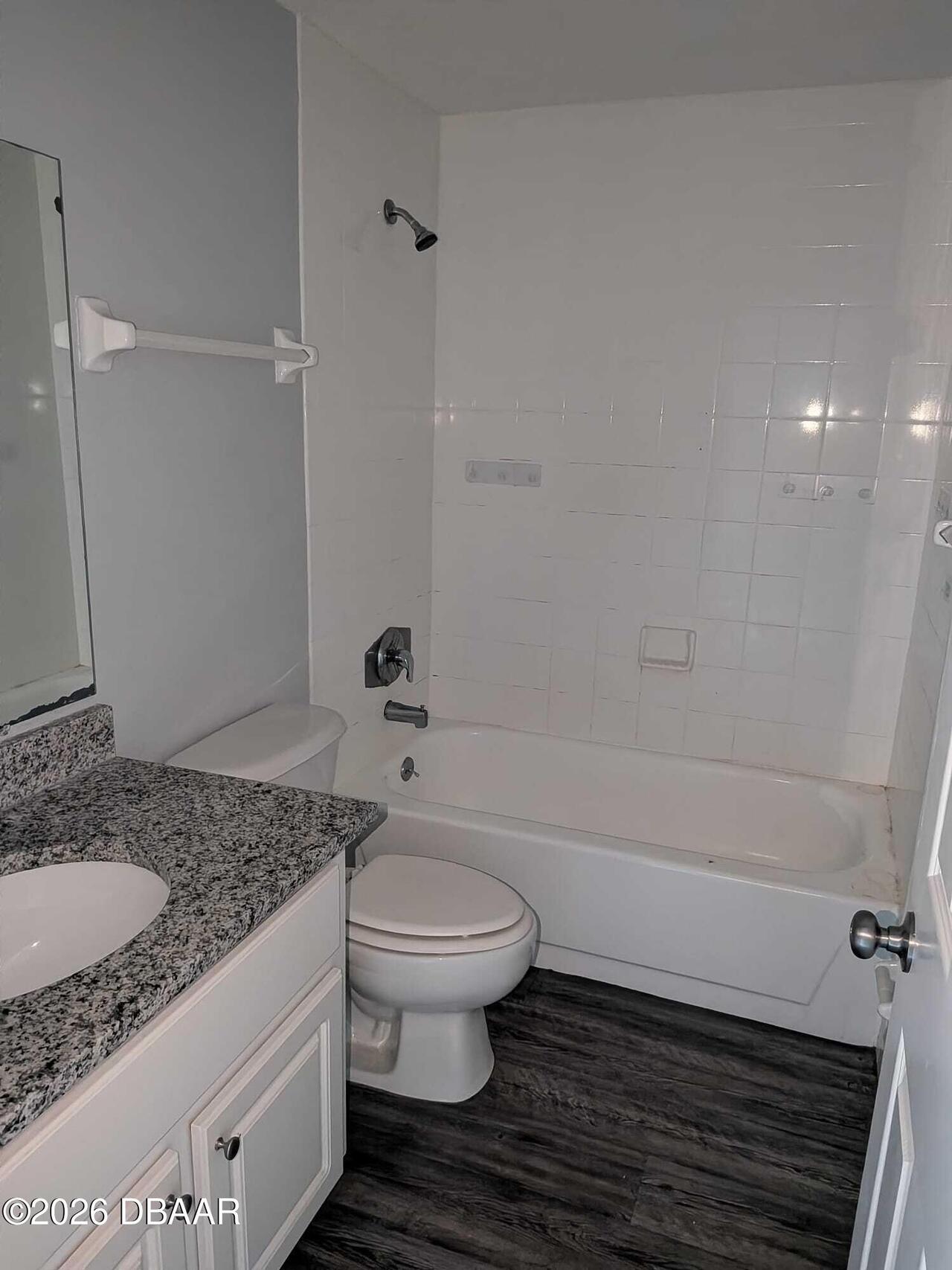 Listing Photo 8