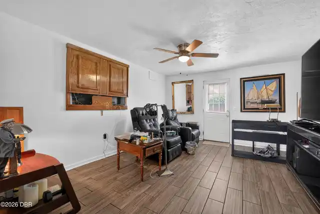 Listing Photo 43