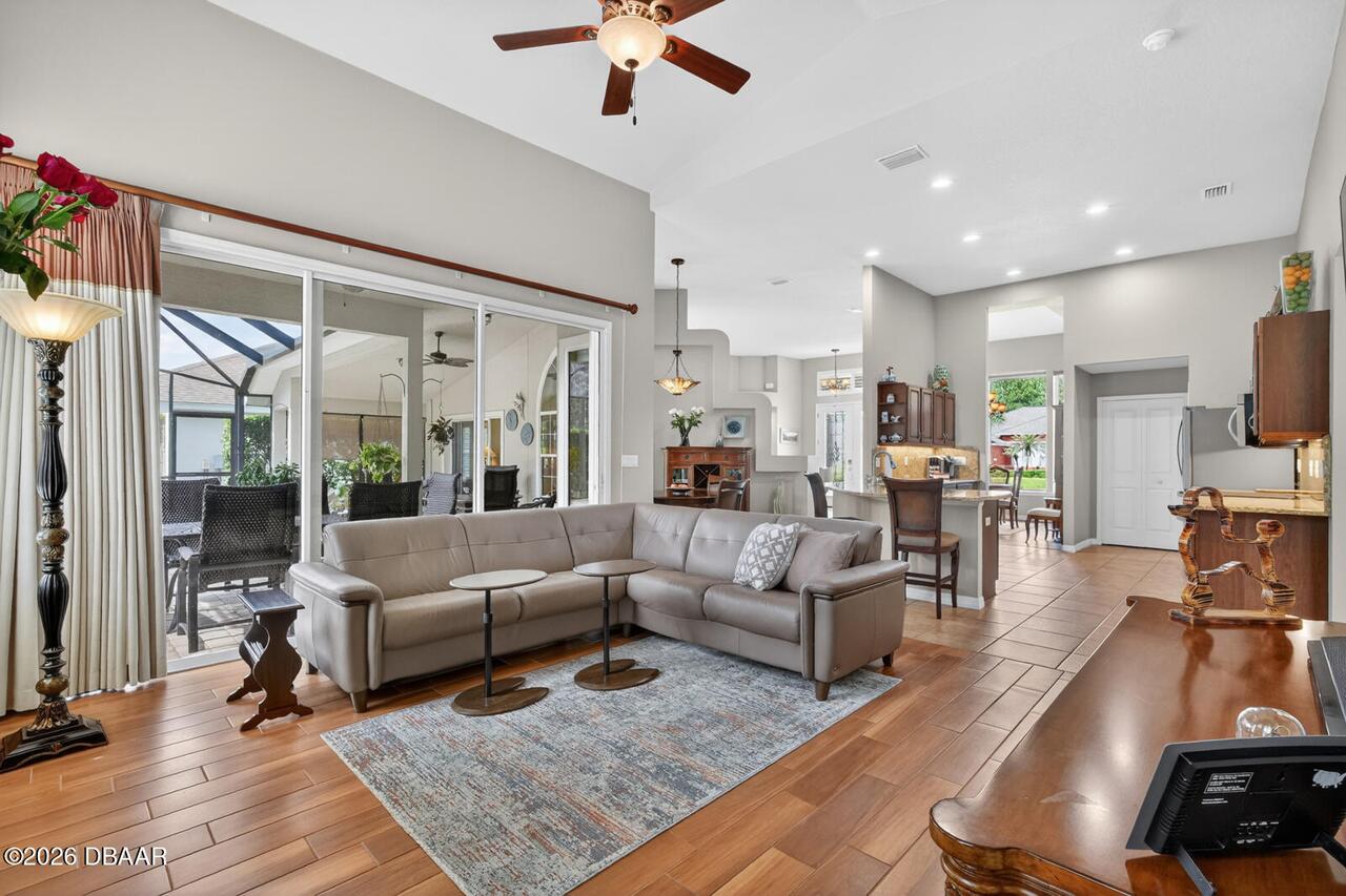 Listing Photo 15