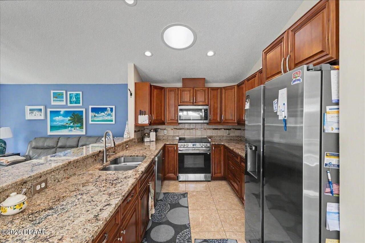 Listing Photo 7