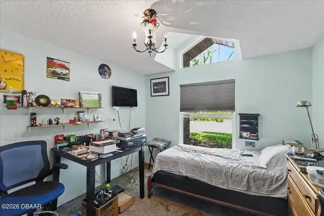 Listing Photo 32