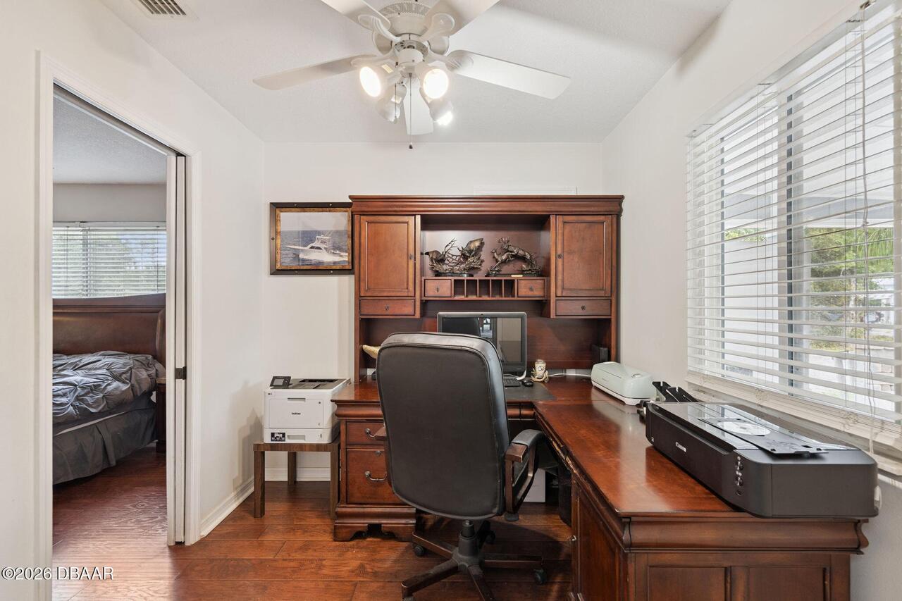 Listing Photo 32