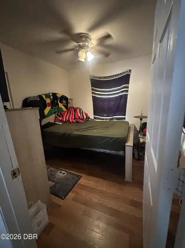 Listing Photo 9