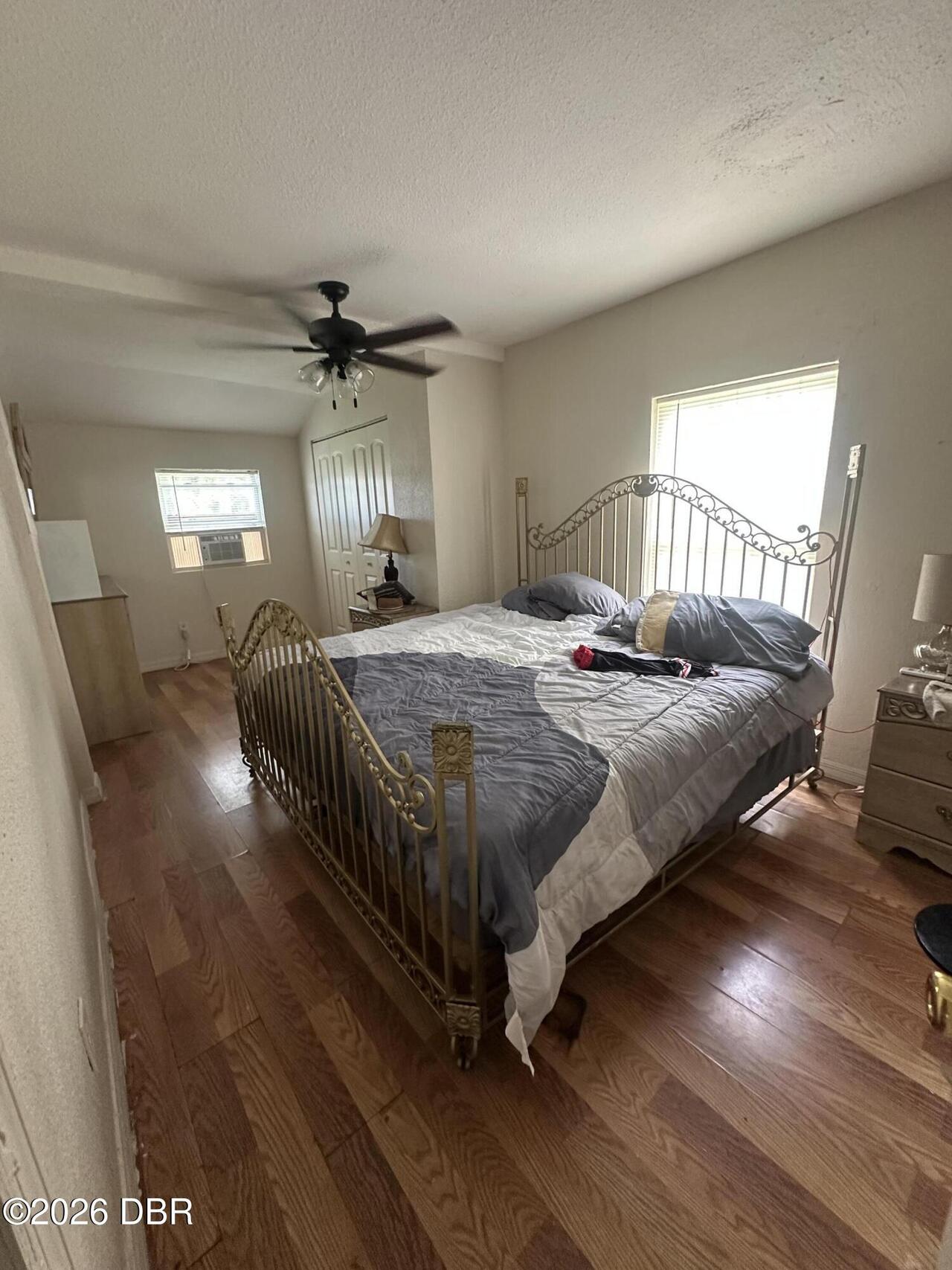 Listing Photo 10