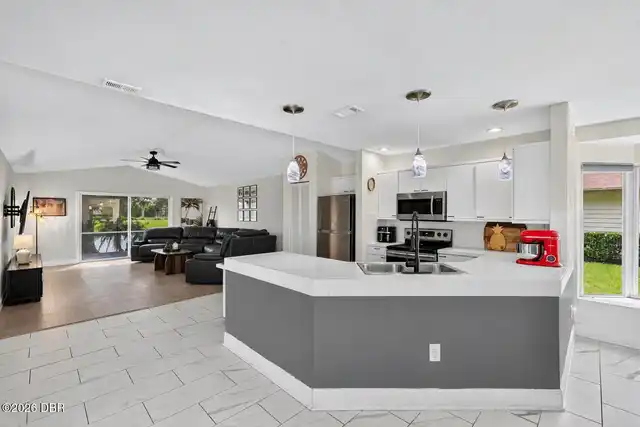 Listing Photo 18