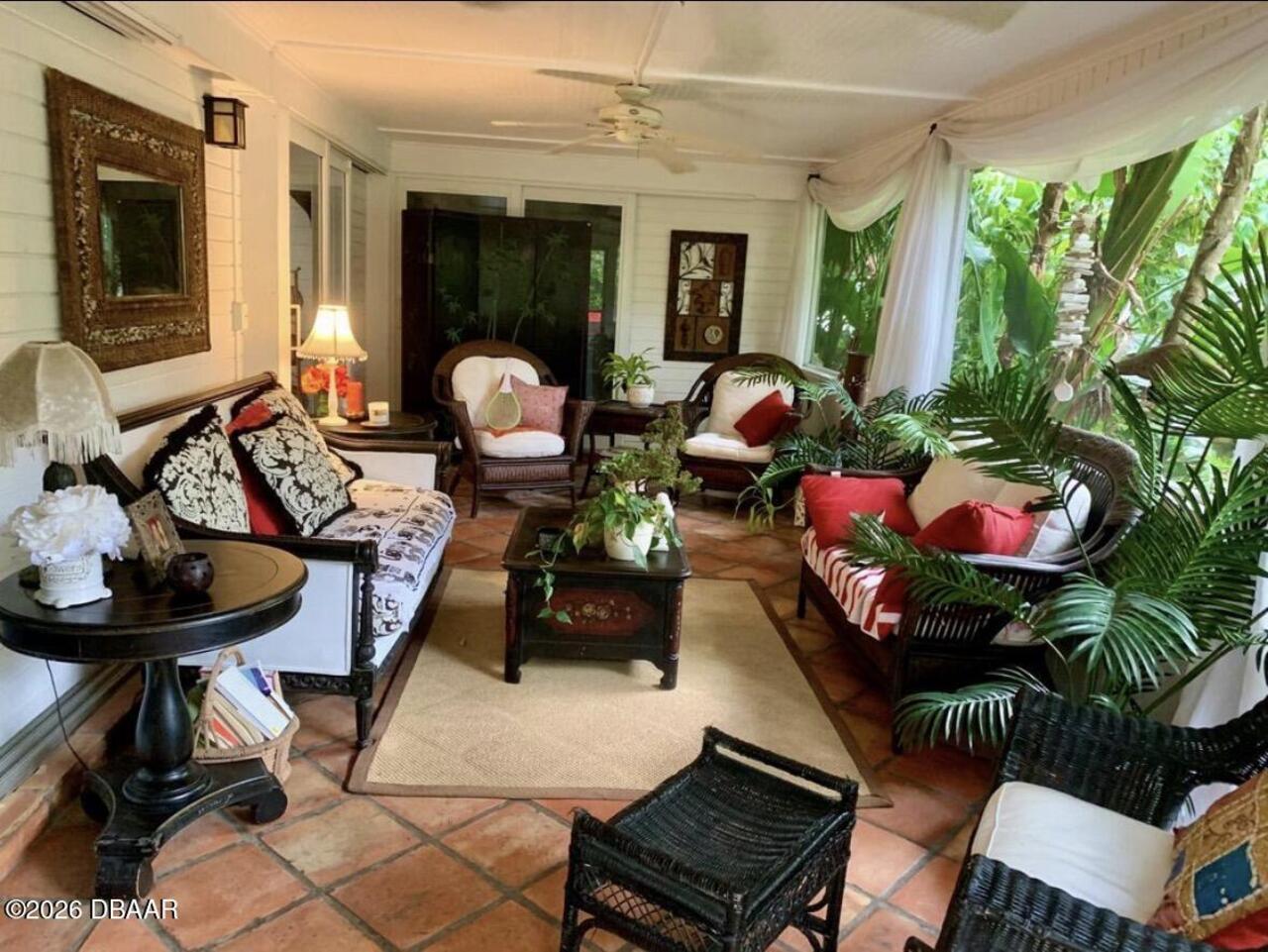 Listing Photo 16