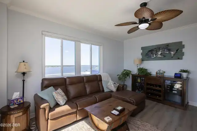 Listing Photo 15