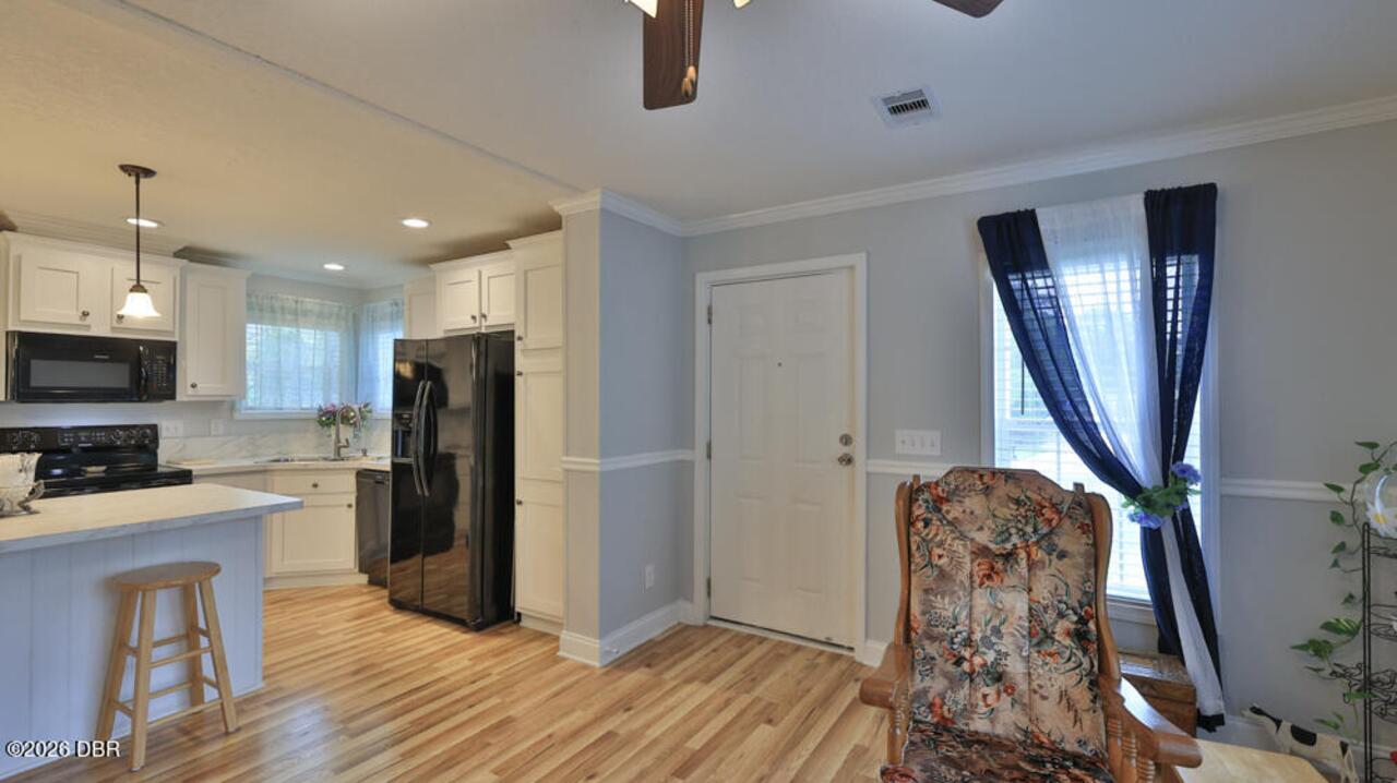 Listing Photo 7