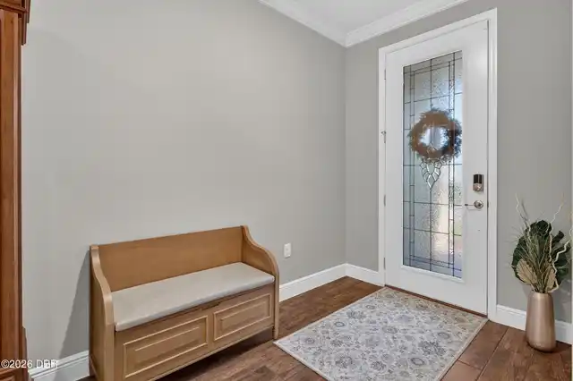 Listing Photo 8