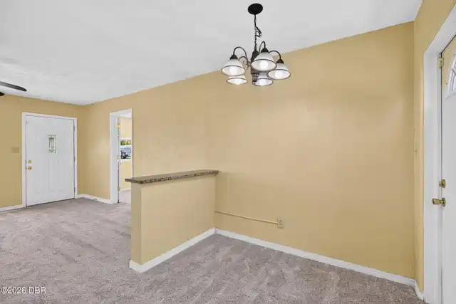 Listing Photo 14