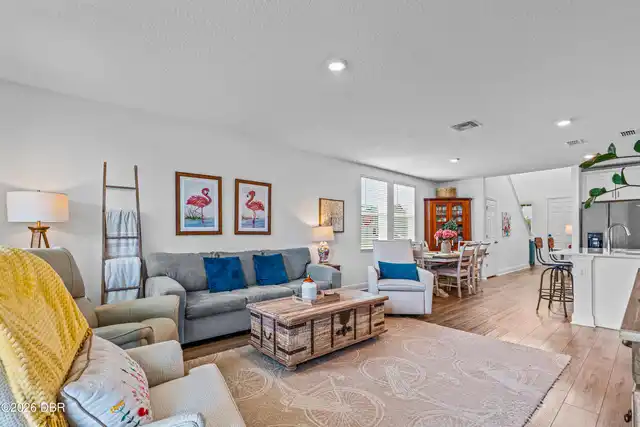 Listing Photo 11