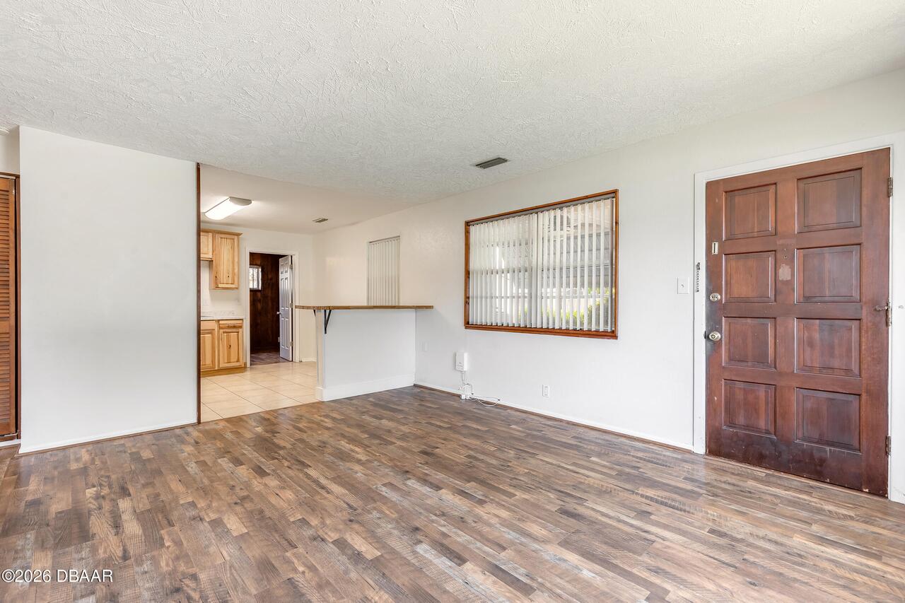 Listing Photo 7