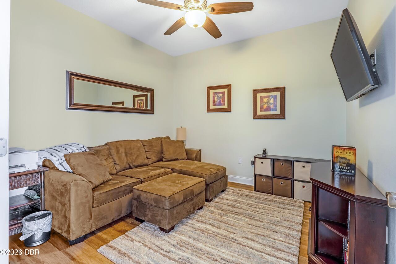 Listing Photo 6
