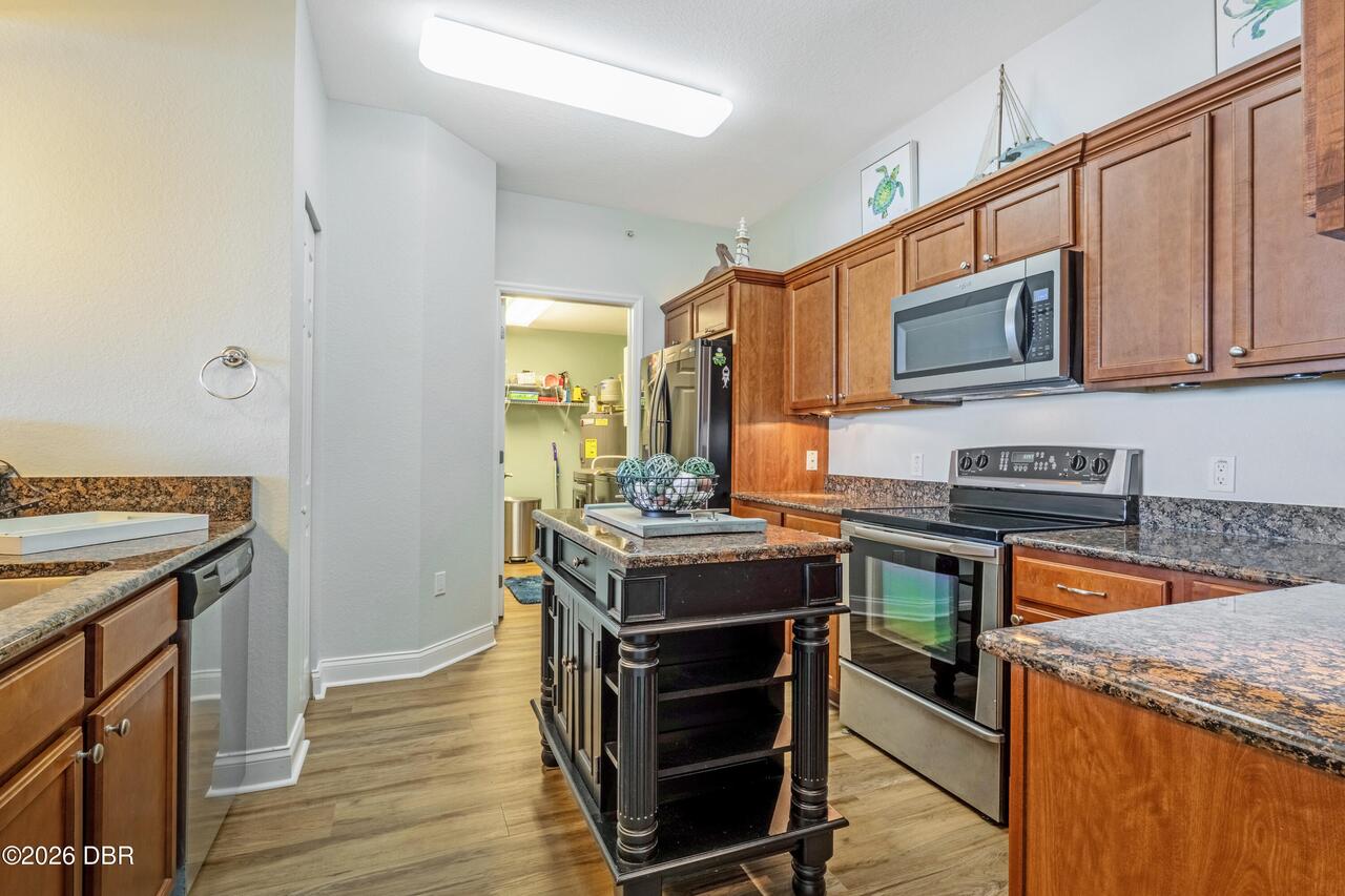 Listing Photo 9