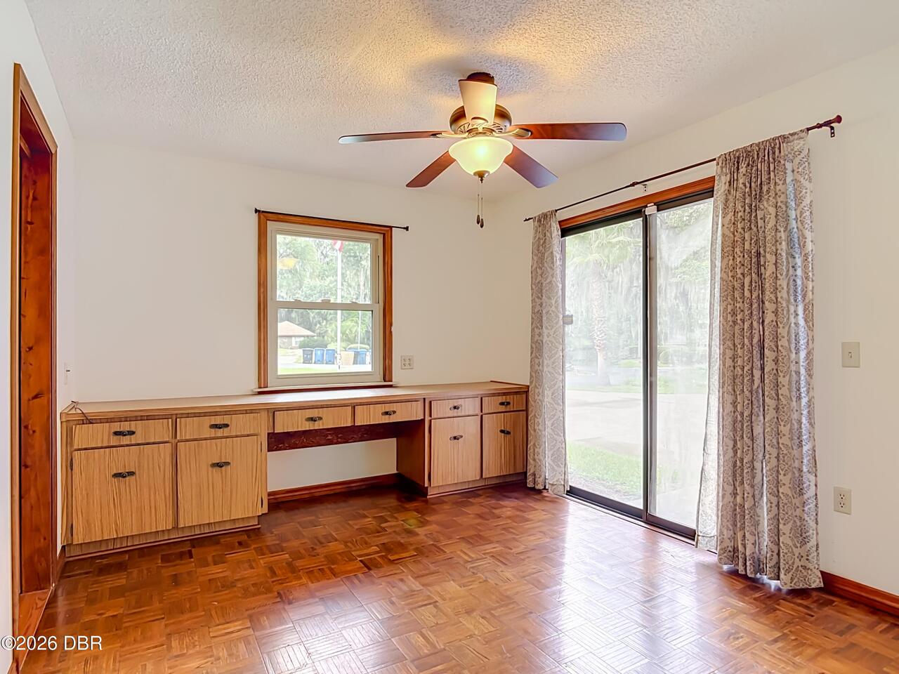 Listing Photo 14