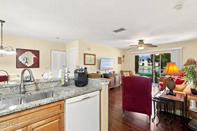 Listing Photo 7