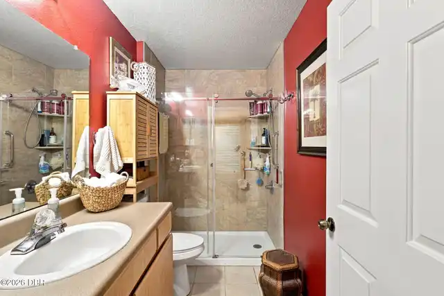 Listing Photo 14