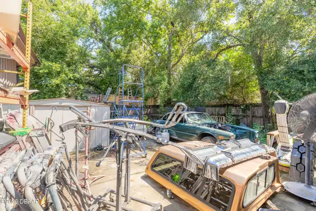 Listing Photo 17