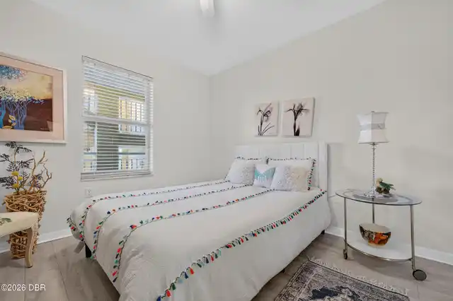 Listing Photo 15