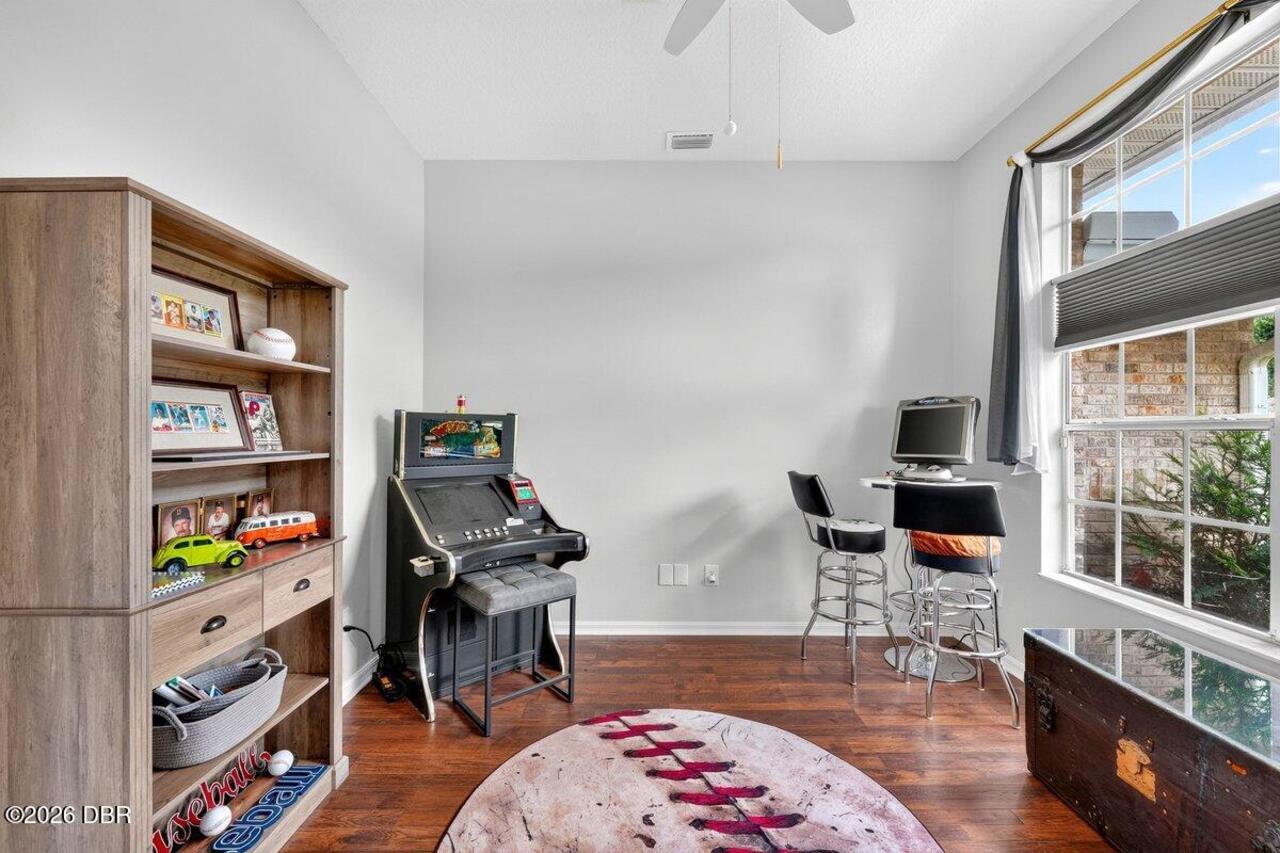 Listing Photo 23