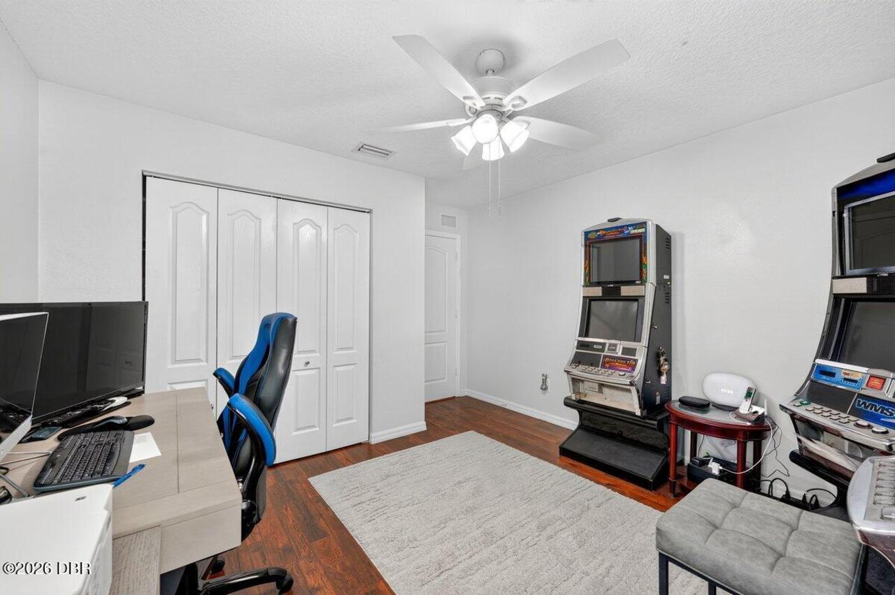 Listing Photo 25